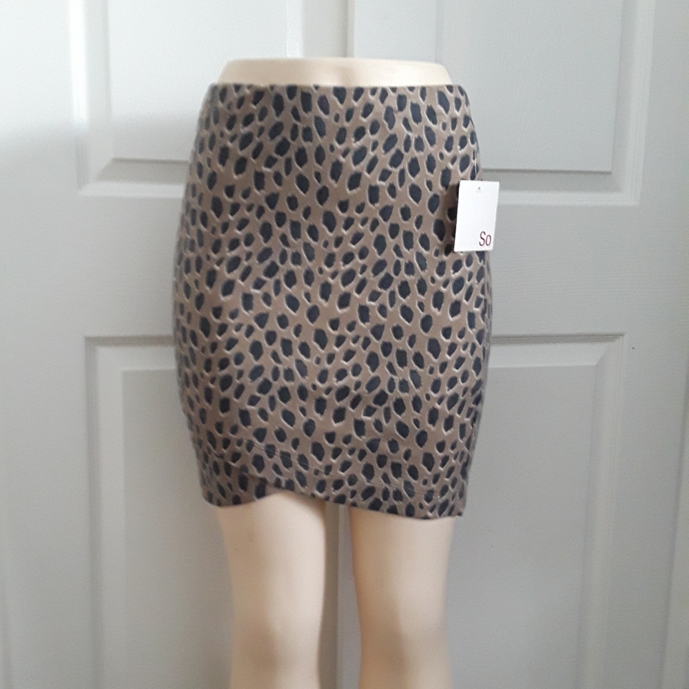 SO   Mini Wrap Skirt  Size M